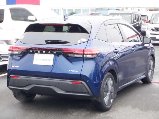 全国各地に登録納車配送可能です。なお全国の日産店にて整備、保証対応可能。