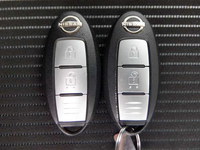 『インテリジェントキ-』機械的な鍵を使用せずに車両のドアの施錠/解錠、エンジン始動が可能なシステムです！