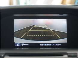 ◆バックカメラ◆リバースにするだけで映ります、後方の安全確認や、狭い駐車場での車庫入れ、雨の日や夜間など視界の悪い時に便利です！安全にバックする為には欠かせない装備です。
