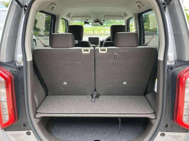 イエストは、車両販売、カーショップ、板金工場、大型整備工場、セルフスタンドと広大な敷地に隣接しております。小さなものから大きなものまで幅広く対応いたします！