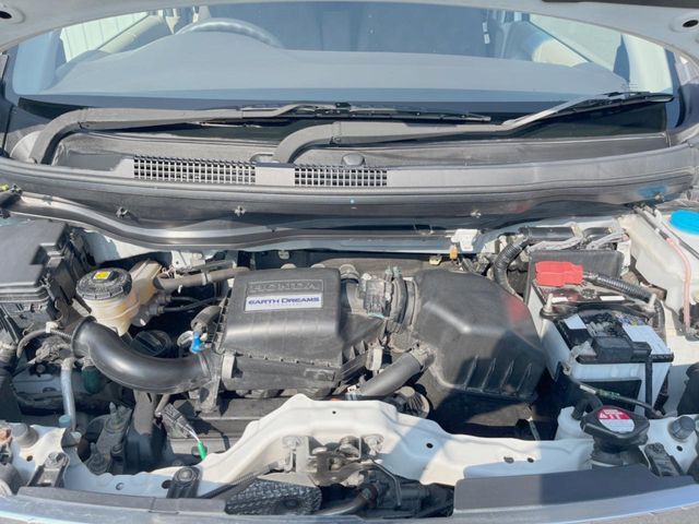 親切・丁寧な専門メカニックスタッフが応対！・車検・点検整備・事故等の修理などアフターサービスも安心。お車のカスタマイズもネクステージのサービススタッフまでご相談ください！