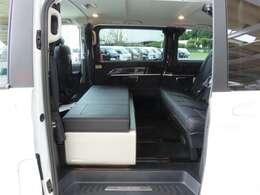 セダン、ミニバン、1BOX、スポーツカー、クロカン4WD、SUV、キャンピングカー、トレーラー、福祉車両、移動販売車、トラック等専門性に特化した商品を揃えております