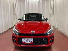 思い立てばすぐにオープン走行ができる電動開閉式ルーフ「アクティブトップ」を採用