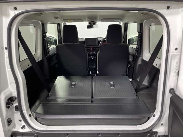荷台スペース【内装エクステリア】店舗にて現車の確認も頂けますので、お電話で在庫のご確認の上是非ご来店くださいませ！！！【跳ね上げ式/埋め込み式】でスペース確保ができますね！！