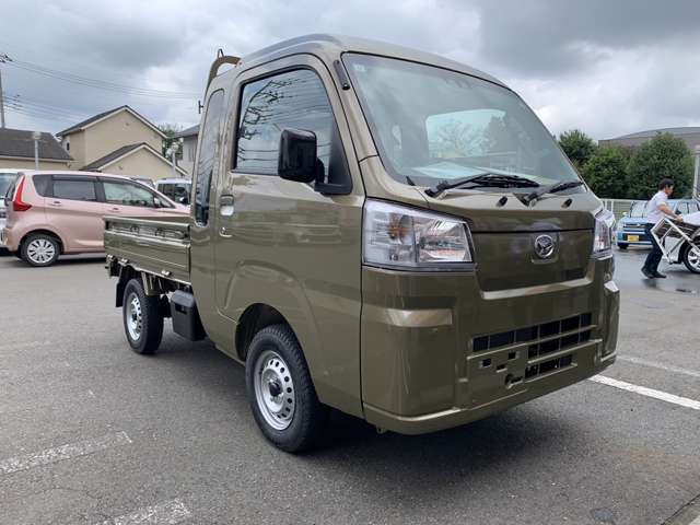 当店では身体障害者用の装置、運転補助用具も取り付けられます。詳しくは販売員までお声掛け下さい。