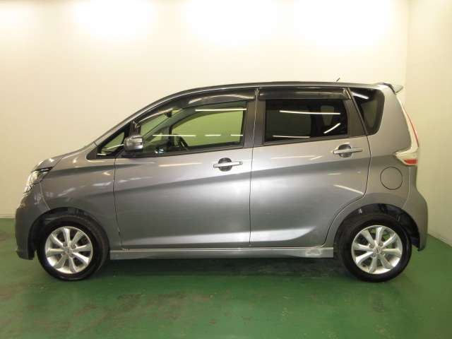 メーカー系ディーラーの中古車なので、ワイド保証｛1年間走行距離無制限｝日本全国の日産のお店でアフターサービスが受けられます。