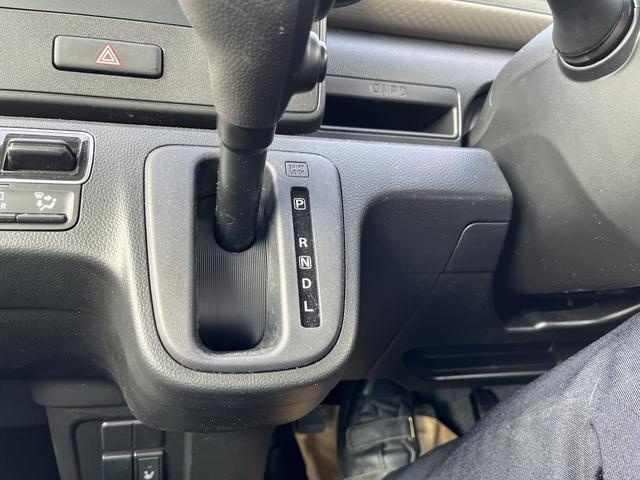 無断変速オートマ（CVT）は滑らかな変速で燃費も良いですよ！