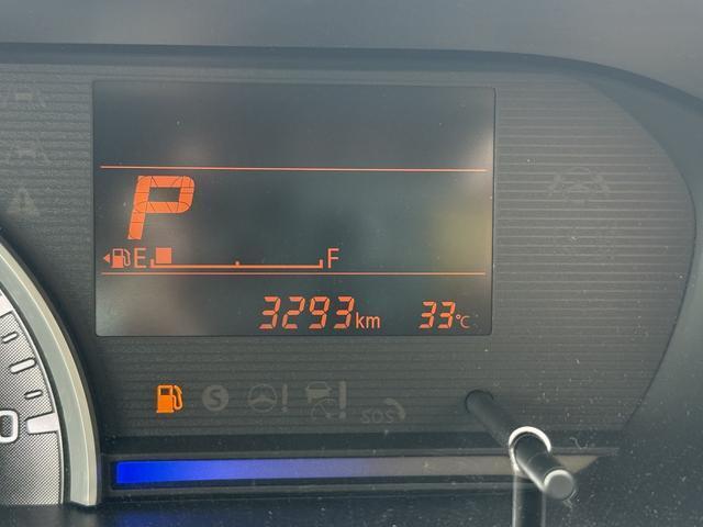 走行3，293kmです。走行は少なめです。