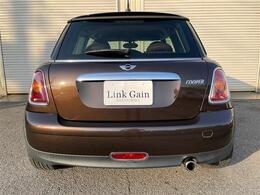 ボディーカラーはブラック＆ブラウンのツートンカラー☆