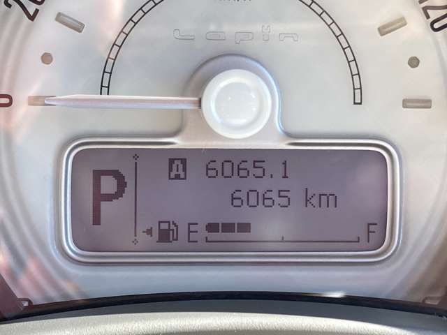 スピードメーターも見やすいです！