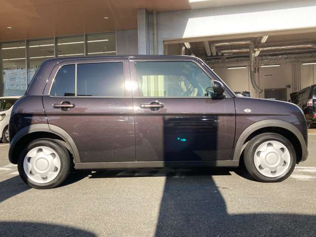 【ディーラーの車は高い？】実はそんなことないんです！ディーラーはオークションなどを使わず、自社で車を仕入れているので安いんです☆さらに諸費用も明確で安いので、総額で比較してみてくださいね♪