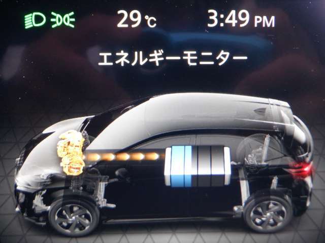 e-POWERは、“自ら発電する電気自動車”。モータードライブの楽しさと燃費性能の両立を実現しました。