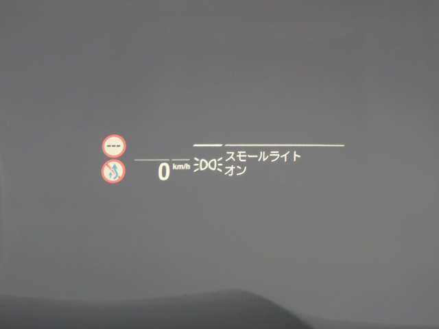 Abe BMWでは全国納車に対応しております。担当スタッフがご自宅までご納車にお伺いをさせて頂いております。輸送会社任せでなく当社スタッフがお届けいたしますので、安心してお買い求めいただけます。（別途有償）