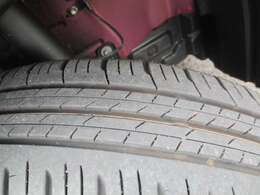 お客様の安全なカーライフの為に、自社陸運局指定工場にて法定12ヶ月、24ヶ月点検整備と試験走行を行い、不具合箇所が見つかった場合は全て改善してから納車いたします。