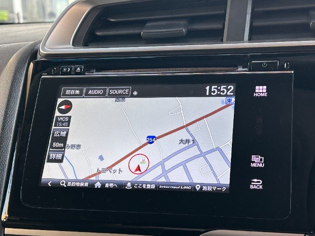 純正ナビを装備しておりますのでお近くから長距離のお出かけまで幅広くお使い頂けます♪