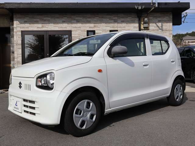 ★4WD★シートヒーター★アイドリングストップ★キーレス★エアコン★ESP★パワーウィンドウ★パワステ★エアバッグ★フロアマット★ドアバイザー