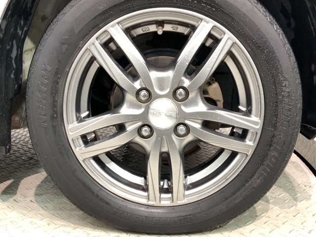 ご納車までの期間ですが、県内のお客様は1,2週間、県外のお客様は2,3週間ほどでご納車が可能となります。但し、お支払いや書類の状況によっては多少の前後もありますので、その際には何卒ご了承下さい。