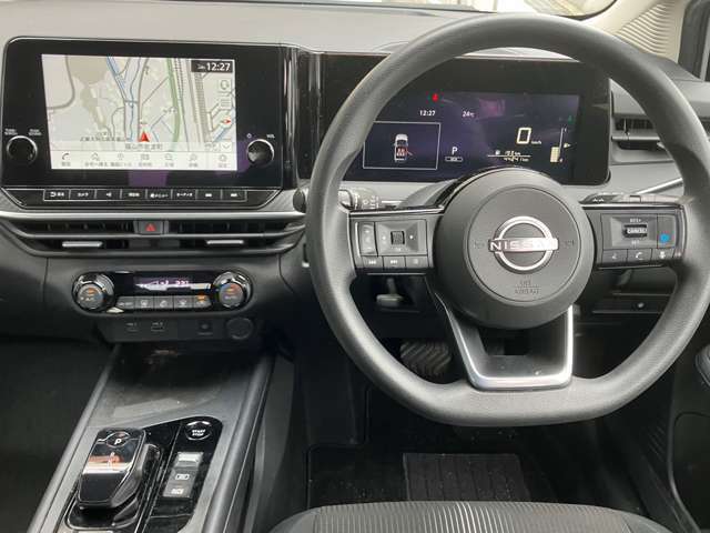 視界も広くゆったりとしているので、どなたでも運転しやすい車になっています！.