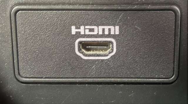 HDMI繋げられます♪