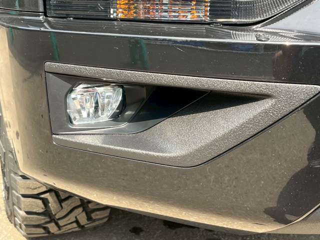 【ご納車時、整備メニュー】法定点検項目及び装備品等のクオリティチェックを実施。また、安心してお乗り頂くために社外品等各仕様の保安基準適合検査を行い必要な対策は実施してご納車しております。