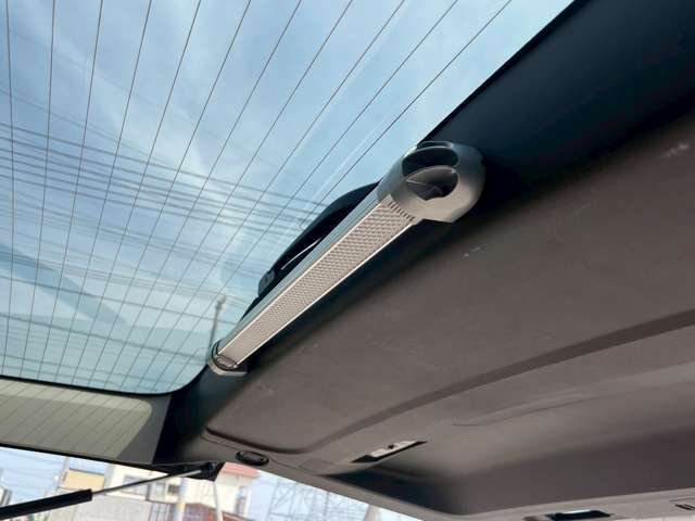 【ご納車時、整備メニュー】法定点検項目及び装備品等のクオリティチェックを実施。また、安心してお乗り頂くために社外品等各仕様の保安基準適合検査を行い必要な対策は実施してご納車しております。