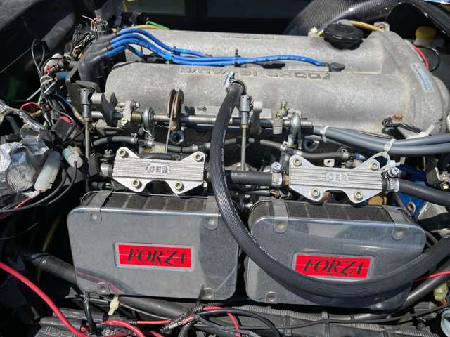 最大の魅力はマツダロードスターに積まれたBPエンジンをOERスポーツインジェクション化！リッターバイクの様な吹き上がりと吸気音。コンディション良く高回転までストレスなく一気に吹き上がります。