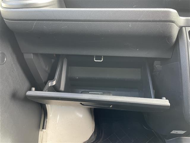 せっかく見つけたお気に入りの1台を遠いからとあきらめてほしくない！遠方でも陸送納車承れます。