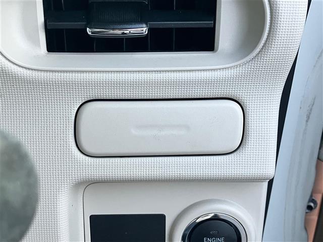 【　内装インテリア　】現車の確認はお電話で在庫のご確認の上、是非ご来店くださいませ！ご来店の難しい方は店舗スタッフがお電話やメールで詳細をお答えさせて頂きます。