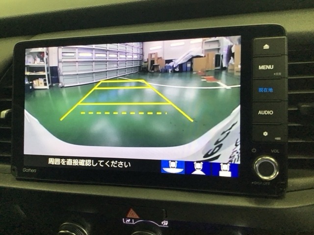 バックモニター付きで車庫入れも安心【カメラアングルは3パターンから選べます】知らない道でも安心して楽しくお出かけができます