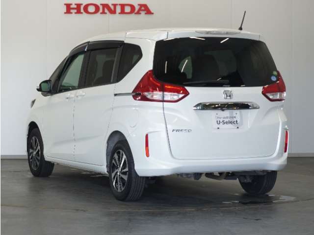 認定中古車では、厳しいHonda認定基準をクリアした厳選されたHonda認定中古車のみ、取り扱っております。「ご購入前の安心」「納車後の信頼」を車両と一緒に提供しております。