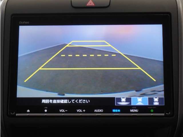 ◆バックカメラ◆リバースにするだけで映ります、後方の安全確認や、狭い駐車場での車庫入れ、雨の日や夜間など視界の悪い時に便利です！安全にバックする為には欠かせない装備です。