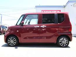 内外装共にきれいな車です