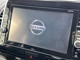 【大画面ナビ】人気の大型9インチナビを装備。存在感のある大画面はインパクト大！ナビ利用時のマップ表示は見やすく、テレビやDVDは臨場感がアップ！いつものドライブがグッと楽しくなります♪