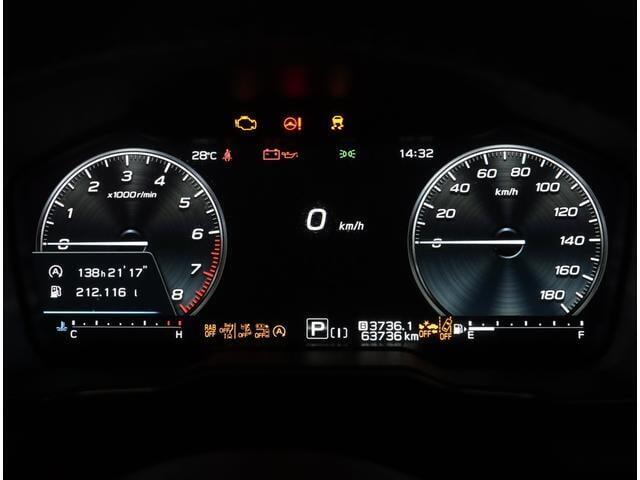 視認性に優れたメーターで、夜間走行も安心して運転できます！マルチインフォメ―ションディスプレイには車両情報を表示！メーター内の光度調整機能も付いております！