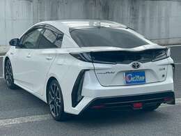 県外の方でも、経験豊富なスタッフがスムーズに安心して納車までさせていただきますので、一度弊社までのご連絡をお待ちしております！電話は通話料無料の0078-6002-741343よりご連絡下さい！