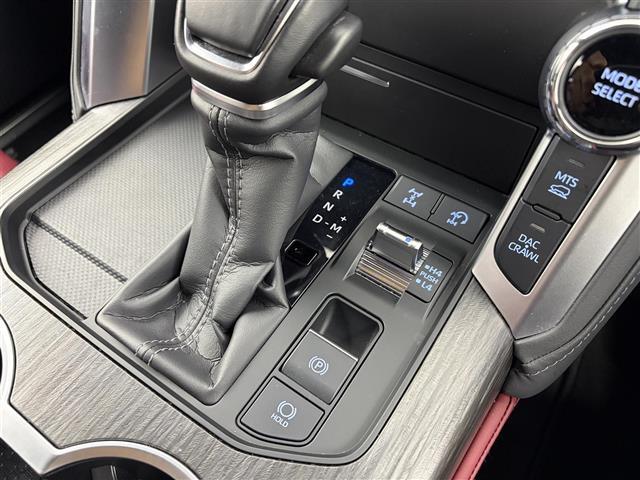 【シフトレバー】『シフトレバー』の画像になります。写真の内容に関してご不明点、ご質問等がございましたらお気軽にガリバー店舗までお問い合わせください。