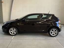 弊社は☆アルファロメオ☆フィアット☆アバルト☆マセラティ☆マクラーレン☆の正規ディーラー『八光カーグループ』になります。