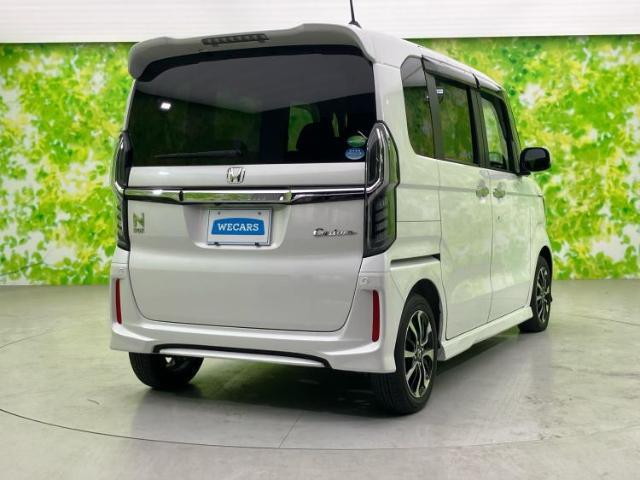 【WECARS】豊富な在庫を大画面モニターで検索可能！オプション装備や内装、タイヤの状態など細部まで御覧頂けます♪詳細はお気軽にスタッフまでお問合せ下さい。