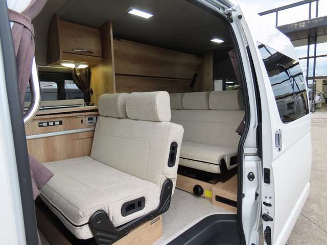 『遠方からの購入は不安』という方にも当社の提案する保証はロードサービス付全国のディーラー認証工場で対応可能です！ご予算や購入プランに応じて最長3年までご用意しています！中古車保証　長期保証 輸入車保証