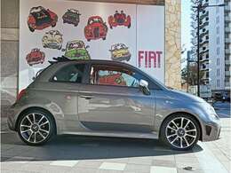 在庫車両は店舗から離れた保管場所にございます。ご来店の前にご連絡いただけますとスムーズにご覧いただけます。