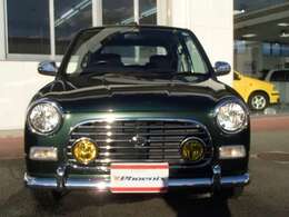 走行2.9万キロ★純正オーディオ★専用ブラックシート★オーバーライダー付メッキバンパー★メッキグリル★ミニライト14インチアルミ★メッキライトリング★イエローフォグ★クラシカルスタイル★