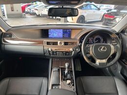 グループ総在庫数約30，000台！！全国の系列店からメーカー・車種問わずご紹介出来るので、あなたにピッタリのお車が見つかるはずです♪まずはお問い合わせ下さい☆