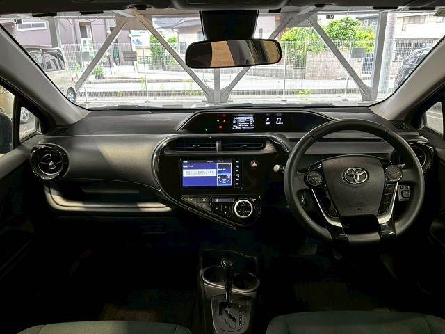 アイポイントが高く見晴らしの良い運転席です！