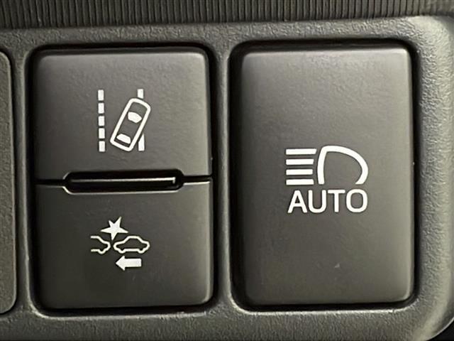 【Toyota Safety Sense C】トヨタのさまざまな安全装備が搭載されており、万一の事故の危険回避をサポートします！◆搭載機能例：PCS/LDA/AHB/発進遅れ告知