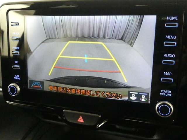バックガイドモニターで、後方を確認しながら安心して駐車することができます。運転初心者も熟練者も必須の機能ですよ！