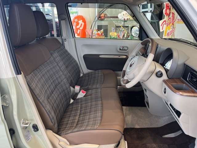 運転者にとっては日々使用することとなる運転席です。運転席が快適だと運転に集中することができますね。