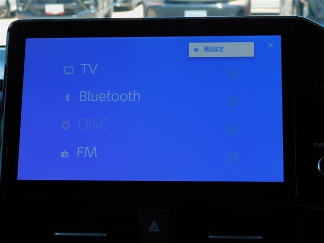 フルセグやBluetoothオーディオ再生機能付き