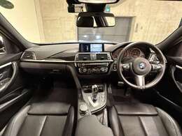 ☆センターパネルを運転席側に僅かに傾けたBMW独特のインパネ☆【駆け抜ける歓び】はここからもスタートしております☆