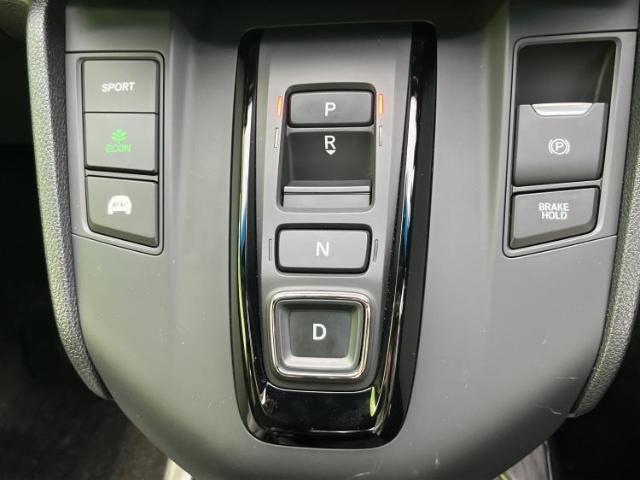 こちらのお車はいかがでしょうか？少しでも気になっていただけましたら是非お問い合わせください！さらにお車の詳細をお送りいたします！