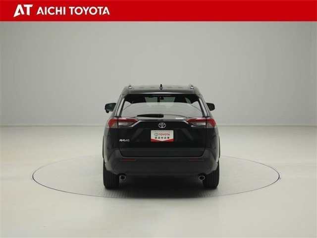 『TOYOTA認定中古車』は「まるごとクリーニング」で綺麗な内外装、「車両検査証」はプロによるチェック、買ってからも安心の「ロングラン保証」、3つの安心安全を標準装備したトヨタのブランドU-Carです